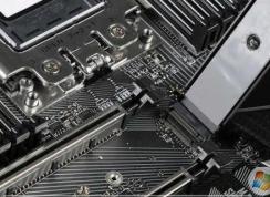 問答：SATA接口和M.2的固態硬盤能裝在同一臺電腦上嗎？